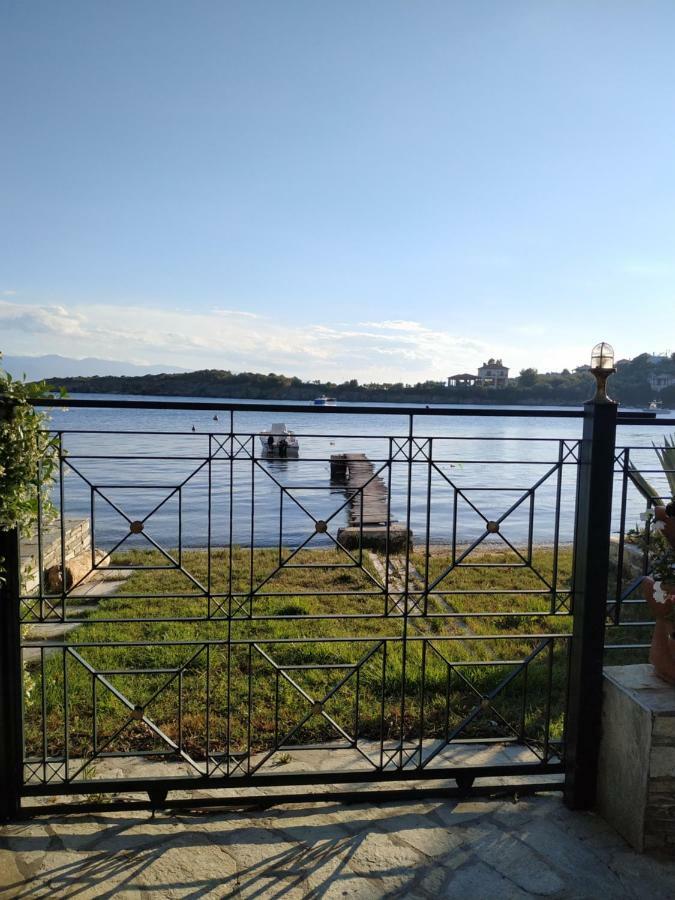 Kesi Beach House Volos Exterior photo